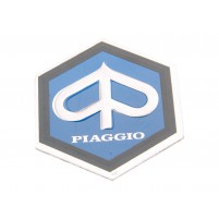 Znak Piaggio 25x30mm hliníkový samolepka pro Vespa PX, PE 80, 125, 200