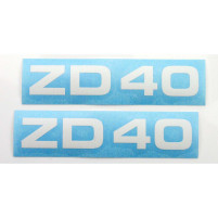 Sada samolepek MOGA, 2 kusy, šířka 95 mm, výška 17 mm, pro moped Zündapp ZD 40