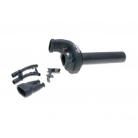 Rukojeť plynu Domino KRE 03 terénní krátký zdvih 2,6 ° / 45 mm černá - univerzální